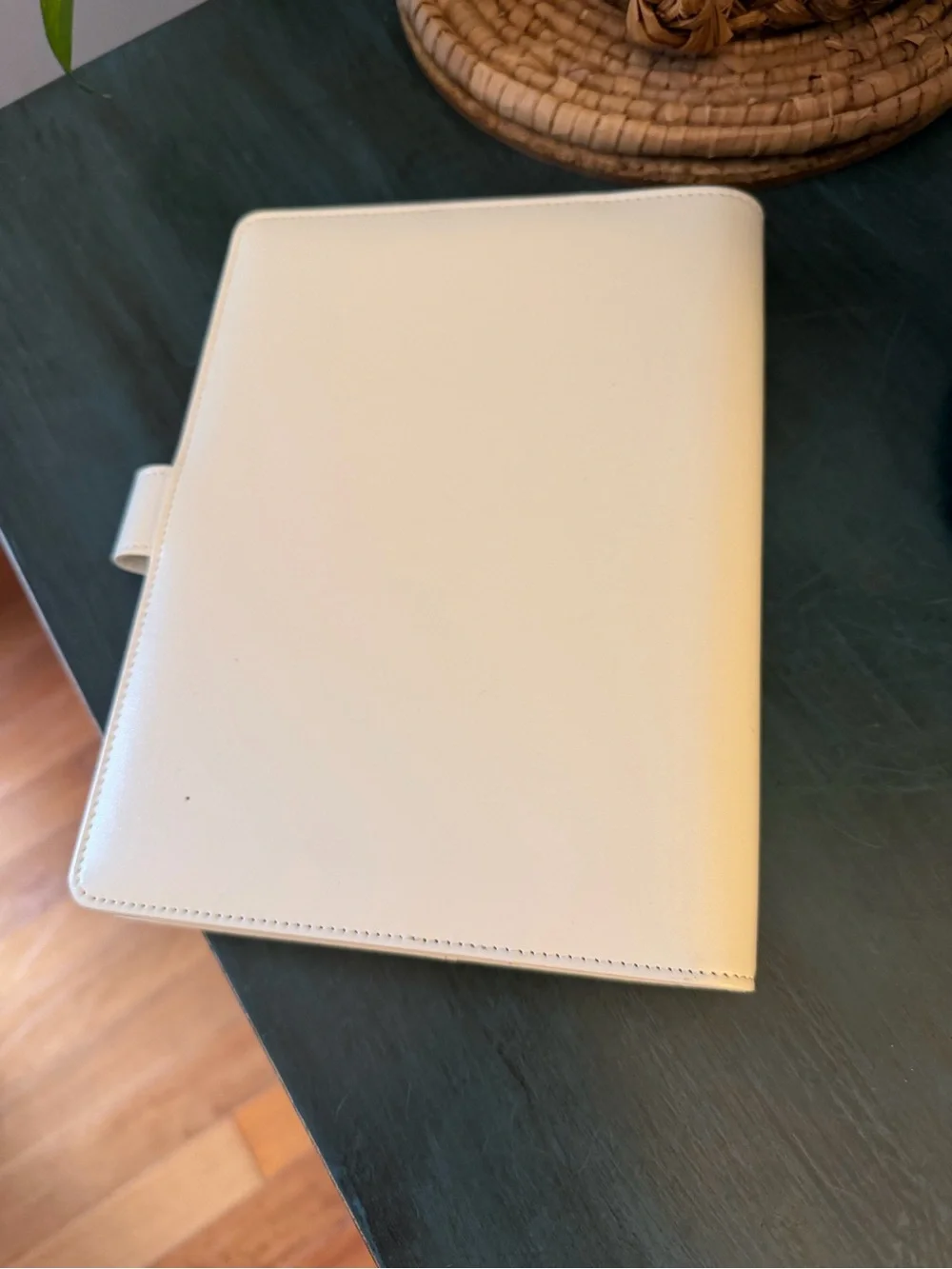 N/A white planner